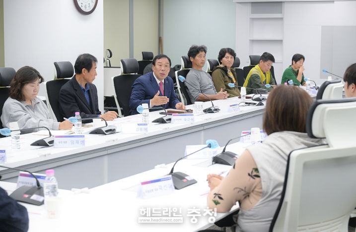 세종시 최민호 시장, 화훼·조경수 농가와 허심탄회 대화