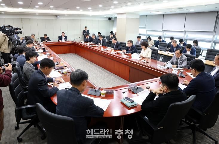 충청남도 김태흠 지사 “지역경제 회복 전방위 노력을”